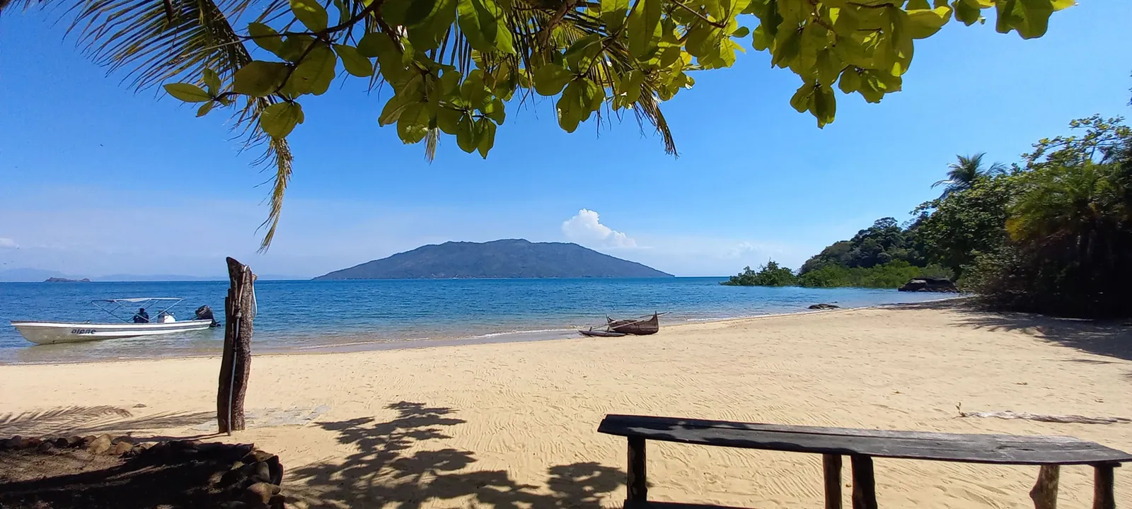 Parc National de Lokobe – Forêt primaire, lémuriens et pirogue à Nosy Be